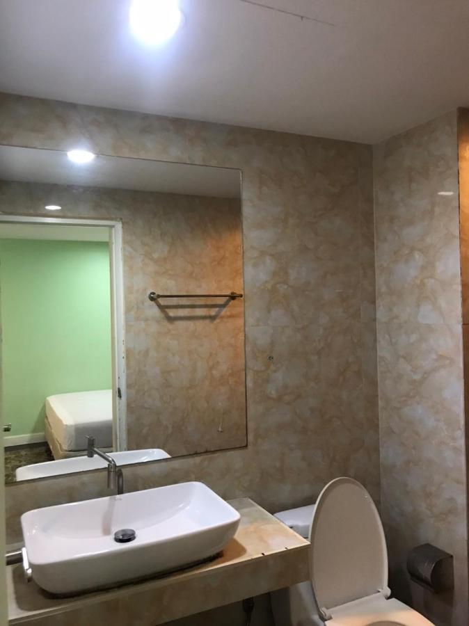 Rod Fai Fah Apartment Bangkok Exteriér fotografie