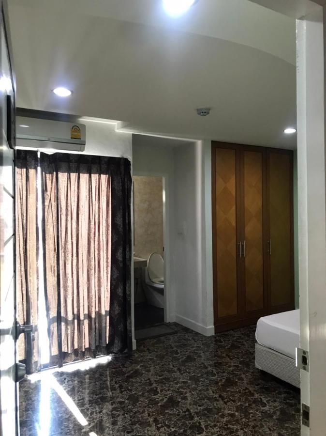 Rod Fai Fah Apartment Bangkok Exteriér fotografie